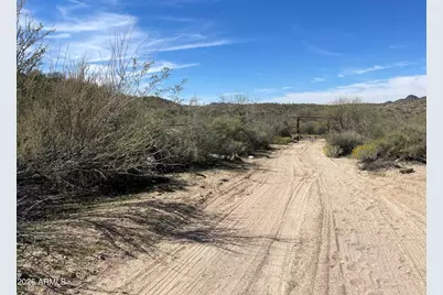41Xx5 N 276th Avenue #5, Morristown, AZ 85342 - Photo 1