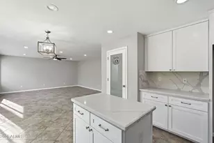 5335 W Kerry Ln, Glendale, AZ 85308 - Photo 17