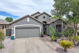 212 E Canary Ct, San Tan Valley, AZ 85143 - Photo 1