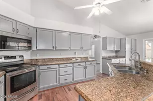 4655 E Villa Maria Dr, Phoenix, AZ 85032 - Photo 13