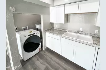 1421 E Fillmore Street #Apt 4, Phoenix, AZ 85006 - Photo 5
