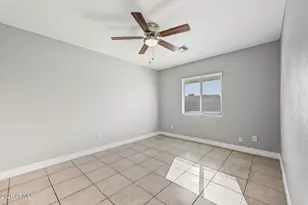 1011 N 61st Dr, Phoenix, AZ 85043 - Photo 11