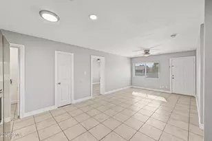 1011 N 61st Dr, Phoenix, AZ 85043 - Photo 7
