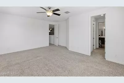 18387 W Paradise Lane, Surprise, AZ 85388 - Photo 23