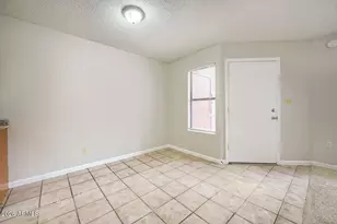 2040 S Longmore, Mesa, AZ 85202 - Photo 7