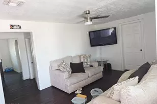 2422 W Hadley St, Phoenix, AZ 85009 - Photo 3