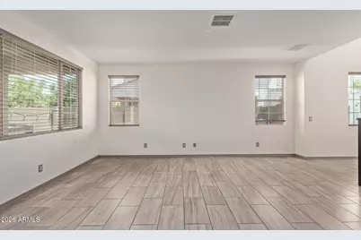 905 S Canal Drive #30, Chandler, AZ 85225 - Photo 5