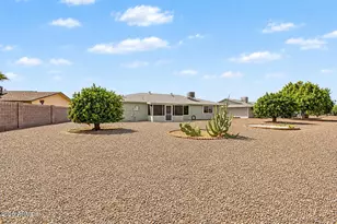 12221 N Coggins Dr, Sun City, AZ 85351 - Photo 25