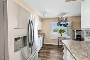 12221 N Coggins Dr, Sun City, AZ 85351 - Photo 11