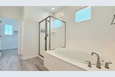 1419 E Town and Country Lane, Phoenix, AZ 85014 - Photo 29
