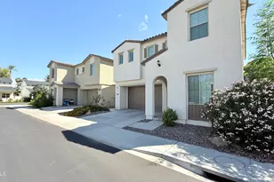 1419 E Town and Country Ln, Phoenix, AZ 85014 - Photo 39