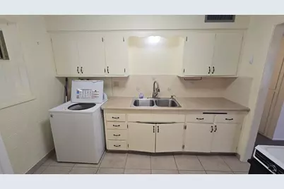 10806 N 110th Drive, Sun City, AZ 85351 - Photo 7