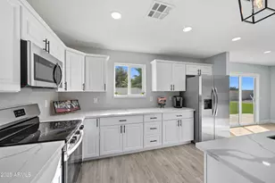 26661 S Howard Dr, Sun Lakes, AZ 85248 - Photo 9