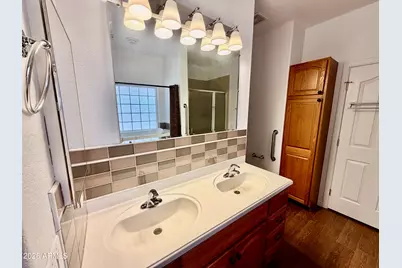 9490 W Wenden Drive, Arizona City, AZ 85123 - Photo 17