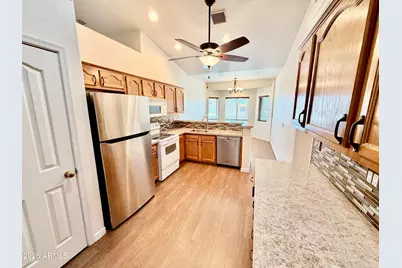 9490 W Wenden Drive, Arizona City, AZ 85123 - Photo 7
