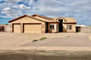 9490 W Wenden Dr, Arizona City, AZ 85123 - Photo 1