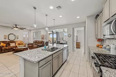 21290 N 270th Avenue, Buckeye, AZ 85396 - Photo 9