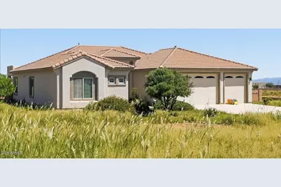 6775 E Big Spur Court, Hereford, AZ 85615 - Photo 1