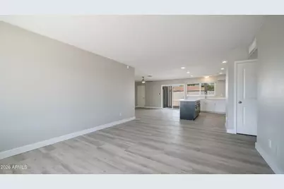 2334 W Portobello Avenue, Mesa, AZ 85202 - Photo 3