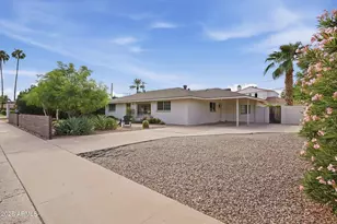3935 E Whitton Ave, Phoenix, AZ 85018 - Photo 3