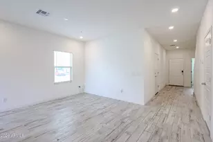 2236 W Laurie Ln, Phoenix, AZ 85021 - Photo 9