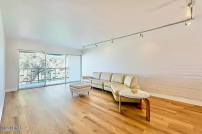 3737 E Turney Avenue #208, Phoenix, AZ 85018 - Photo 15