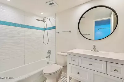 3737 E Turney Avenue #208, Phoenix, AZ 85018 - Photo 17