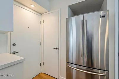3737 E Turney Avenue #208, Phoenix, AZ 85018 - Photo 7