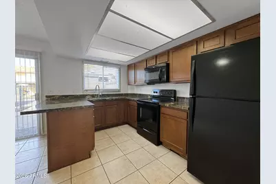 6729 N 44th Avenue, Glendale, AZ 85301 - Photo 11