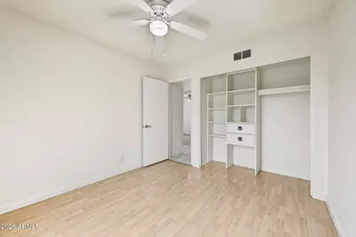 7751 W Mackenzie Drive, Phoenix, AZ 85033 - Photo 29