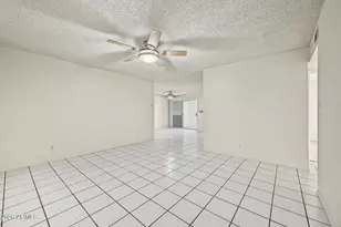 7751 W MacKenzie Dr, Phoenix, AZ 85033 - Photo 7