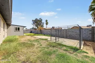 7751 W MacKenzie Dr, Phoenix, AZ 85033 - Photo 33