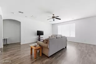 10961 W Chase Dr, Avondale, AZ 85323 - Photo 9