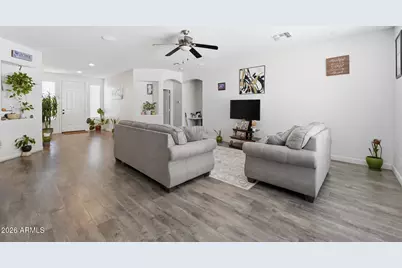 10961 W Chase Drive, Avondale, AZ 85323 - Photo 7
