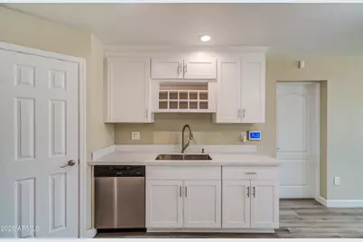 3245 N 43rd Avenue, Phoenix, AZ 85031 - Photo 15
