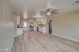 3245 N 43rd Ave, Phoenix, AZ 85031 - Photo 9