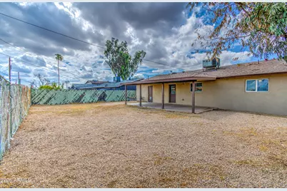 3245 N 43rd Avenue, Phoenix, AZ 85031 - Photo 43