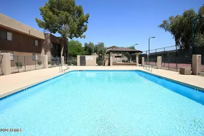 3810 N Maryvale Parkway #Apt 2082, Phoenix, AZ 85031 - Photo 1