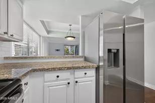 3420 W Danbury Dr, Phoenix, AZ 85053 - Photo 9