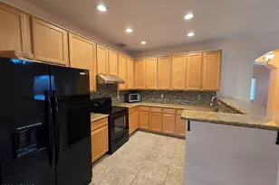 923 E Savannah Dr, Chandler, AZ 85225 - Photo 9