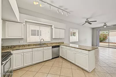 4570 W Binner Drive, Chandler, AZ 85226 - Photo 11