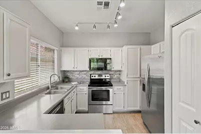 1633 E Lakeside Drive #165, Gilbert, AZ 85234 - Photo 5