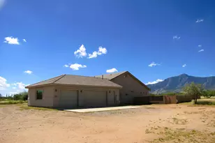 5788 S Padilla Dr, Hereford, AZ 85615 - Photo 3
