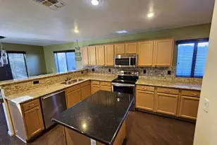 393 W Colt Rd, Tempe, AZ 85284 - Photo 5