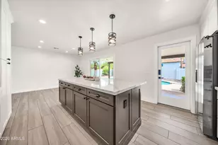6325 N 82nd St, Scottsdale, AZ 85250 - Photo 11
