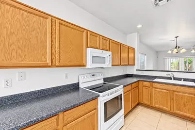 15165 N 138th Lane, Surprise, AZ 85379 - Photo 9