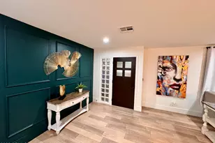 8507 E Bonnie Rose Ave E, Scottsdale, AZ 85250 - Photo 9