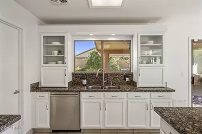 26231 N 41st Way, Phoenix, AZ 85050 - Photo 5