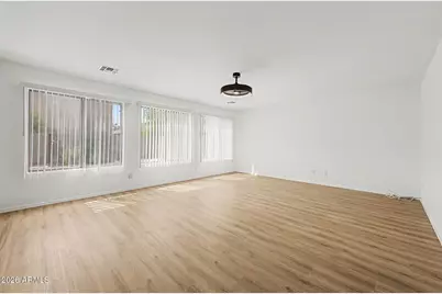 43521 W Wallner Drive, Maricopa, AZ 85138 - Photo 9