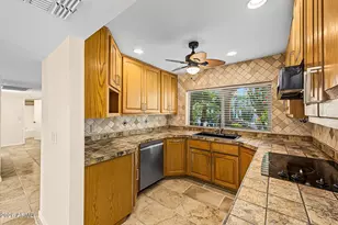 15037 N 8th Way, Phoenix, AZ 85022 - Photo 9